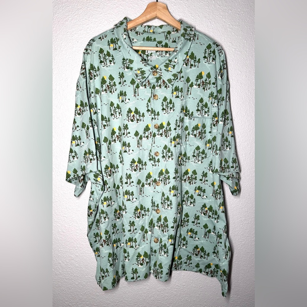 Duluth Trading Co Jersey Knit Shirt Bigfoot Sasquatch Camping Button Up Mens 4XL